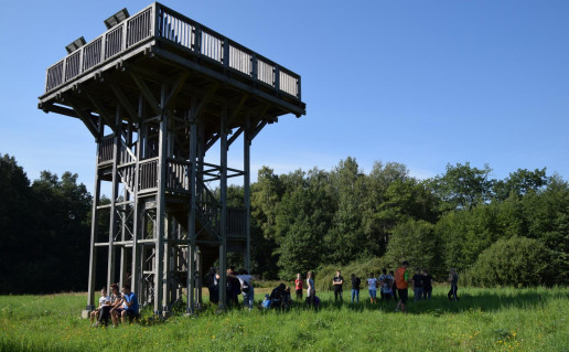 44 Atokvėpio vieta prie Vilkyškių ap. bokšto.jpg